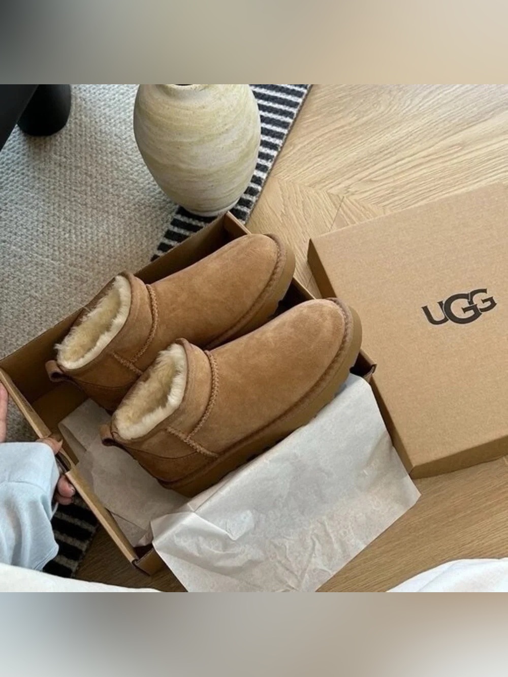 UGG Classic Ultra Mini Boots
